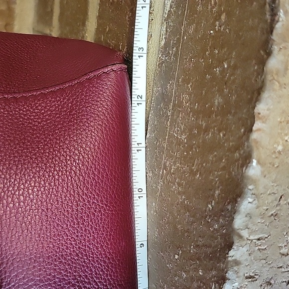 TORY BURCH Imperial Garnet McGraw Chain Slouchy Shoulder Tote - Picture 9 of 13